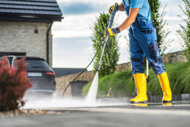 Why Choose Our Certified Pressure Washing Experts for Your Project Needs in Bayou Vista, TX?